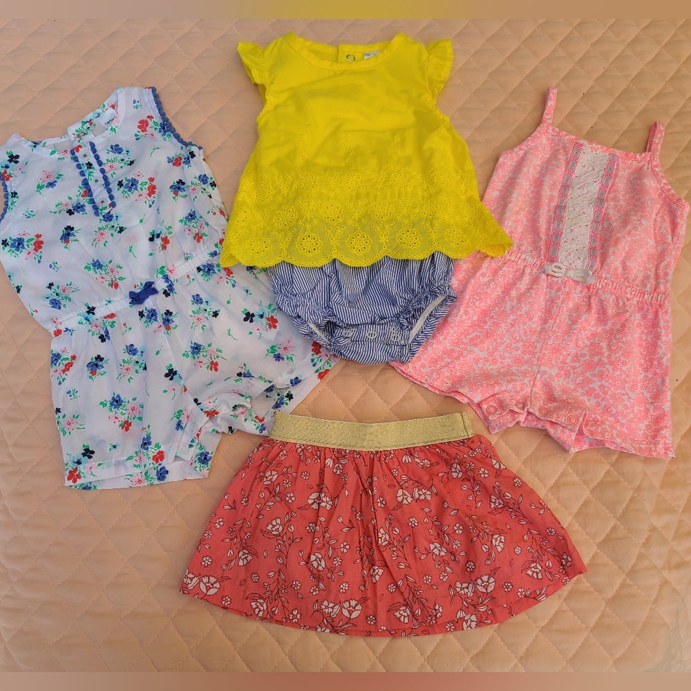 Baby girl bundle by Carter's, size 9 months